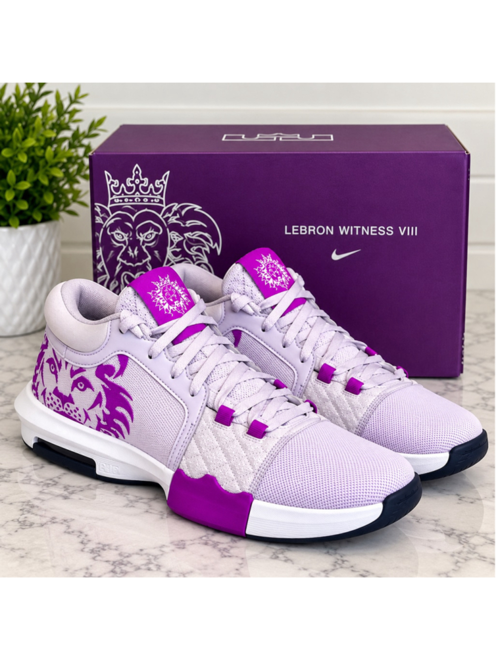 Nike LeBron Witness 8 Barely Grape Men’s 12 New in Box